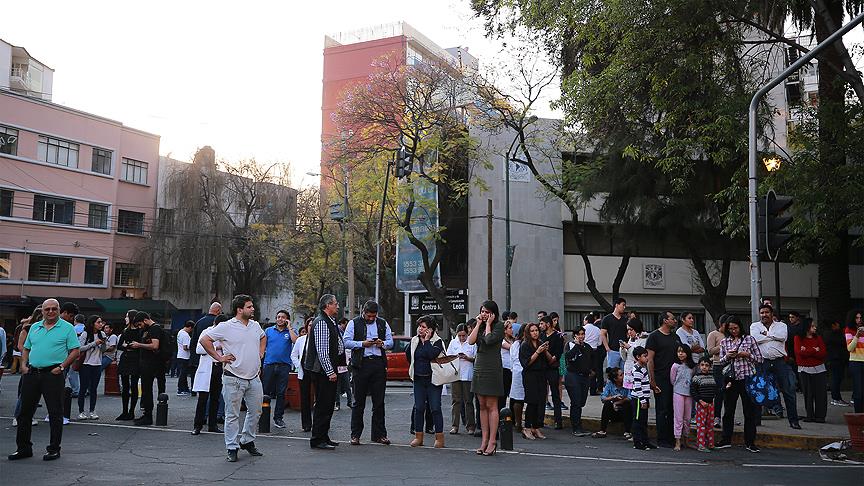 Meksika’da 7,5 büyüklüğünde deprem