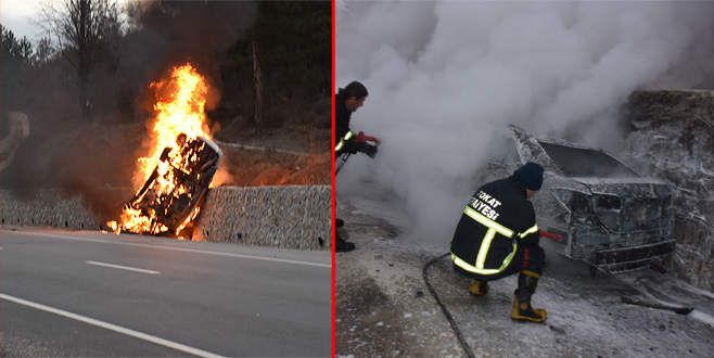 İstinat duvarına çarpan otomobil alev aldı: 5 ölü