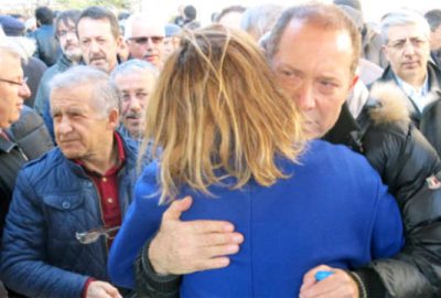 Ünlü şarkıcının acı günü!