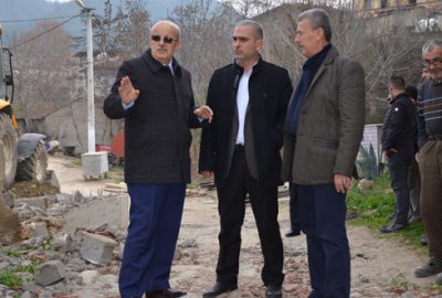 Çiçekli’de meydan düzenlemesi