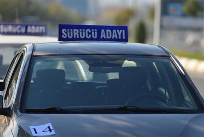 Ehliyet sınavı görevlilerinin ücretlerine yeni düzenleme