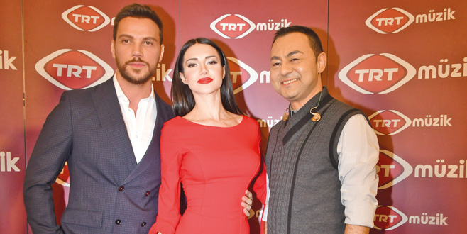 Mehmetçik’e şarkı yaptı