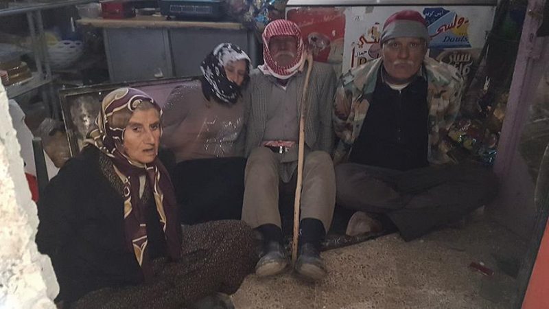 Terör örgütünden kurtarılan Maskah köyünde bir depoda bulunan, elleri bağlanarak