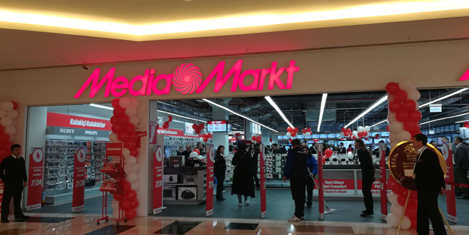 MediaMarkt Bursa’da iki mağaza birden açtı