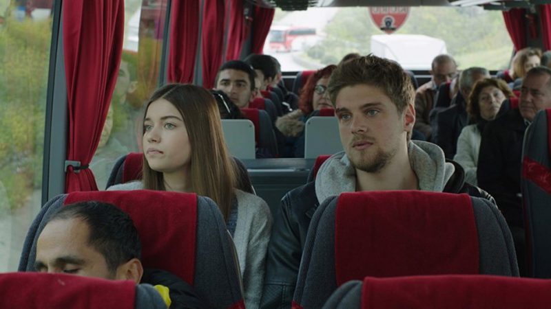 Star TV ekranlarının sevilen dizisi Fazilet Hanım ve Kızları dizisinde Ece'yi canlandıran Afra