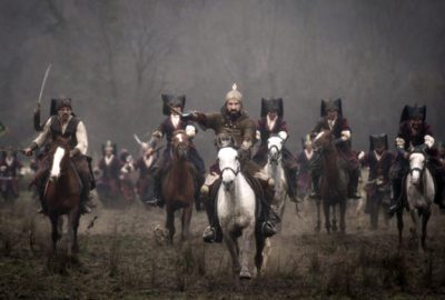 Merakla beklenen dizinin kadrosu açıklandı! Oyuncuları gören ‘Reytingleri uçar’ diyor