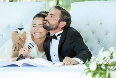 Nikah masasına oturdu