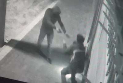 Maskeli silahlı soyguncu, pompacıyı döverek cebindeki parayı aldı