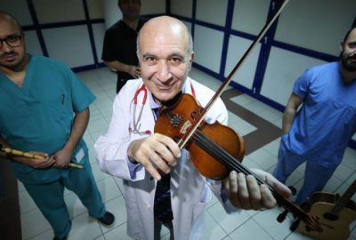 ‘Kalp damar cerrahisi’nin müzisyen doktorları