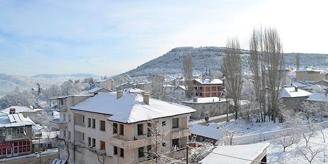 Dağ yöresi beyaza büründü