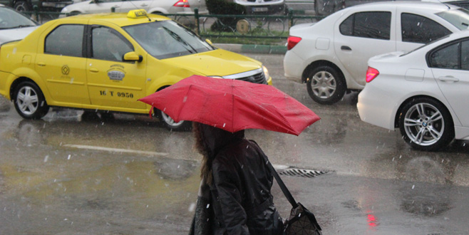 Bursa’da sabah lodos, akşam yağmur