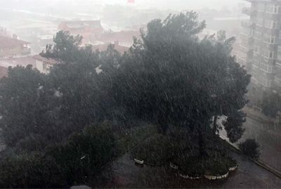Mudanya’da şiddetli yağmur ve dolu etkili oldu