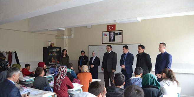 Kaymakamdan öğrencilere kitap desteği