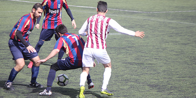 Yiğitlerspor dört köşe! 4-0