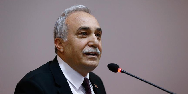 Bakan’dan şeker fabrikaları açıklaması Bakan’dan şeker fabrikaları açıklaması