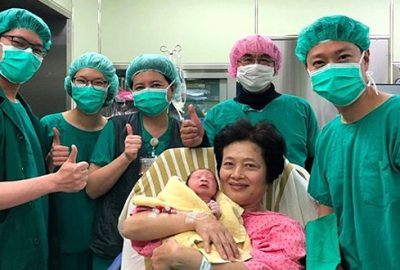 Mucize! 62 yaşında normal doğumla anne oldu