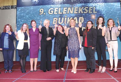 Başarılı kadınlar ödüllendirildi