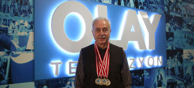 Kaçar pistin tozunu attı!