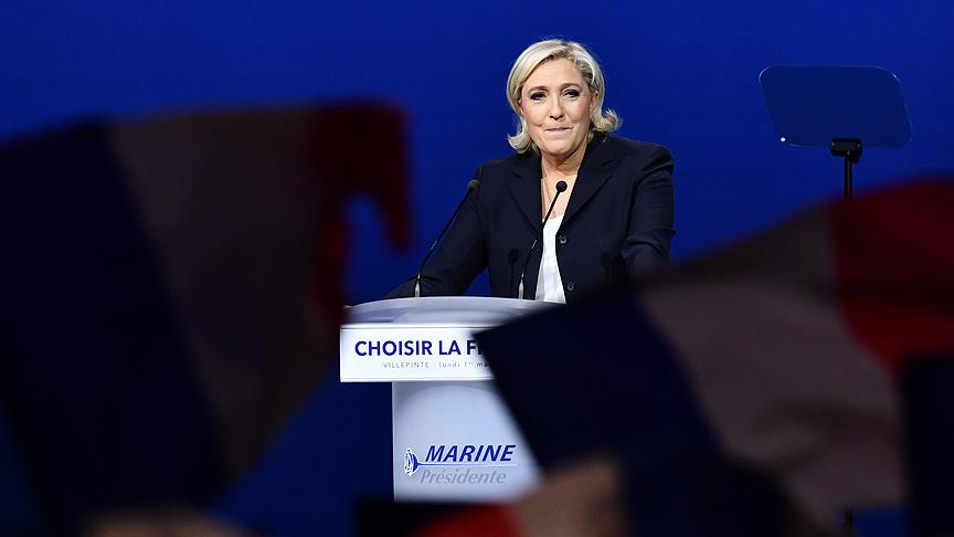 Fransa’da aşırı sağ Ulusal Cephe’nin lideri değişmedi
