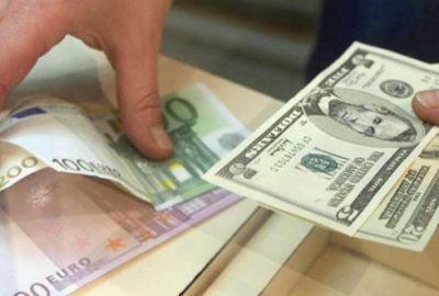 Euro ve sterlin rekor kırdı!