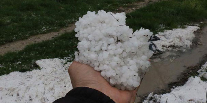 Aniden bastıran dolu sadece 10 dakikada…