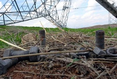 ‘Hırsız beyefendilerden rica ediyorum, memleketi enerjisiz bırakmasınlar’