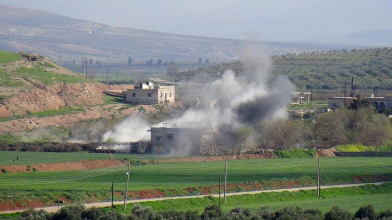 Zeytin Dalı Harekatı kapsamında ÖSO birlikleri Afrin'e kentin güneydoğusundan girmeye