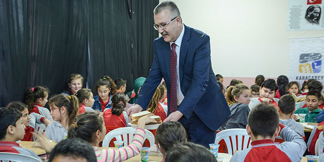 Kitap okuma alışkanlığı başarıyı beraberinde getirir