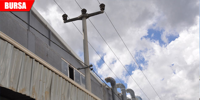 Yüksek gerilime kapılan işçi ağır yaralandı