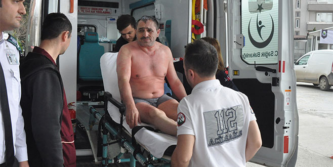 Üzerine kimyasal madde dökülen işçi yaralandı