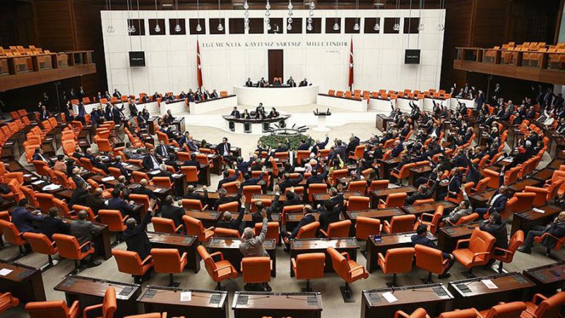 Kamuoyunda "torba tasarı" olarak bilinen Vergi Kanunları ile Bazı Kanun