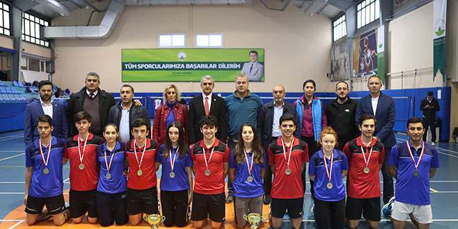 Zirvenin sahibi Tophane Zirvenin sahibi Tophane