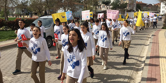 Öğrenciler ‘su’ için yürüdü