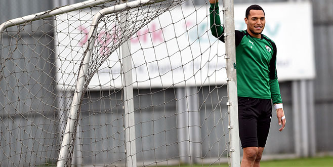 Bursaspor’u hak ettiği yere getireceğiz