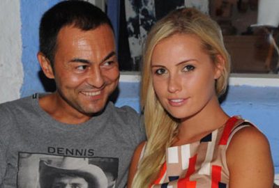 Eşini bırakıp dünyanın bir ucuna gitti