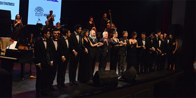 Nilüfer’de tiyatro şöleni başladı