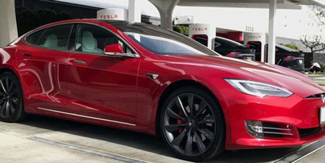 Tesla 123 bin aracı geri çağırıyor