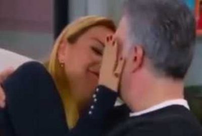 Yatakta fotoğraf paylaşınca, Haluk’u çıldırtıyor!