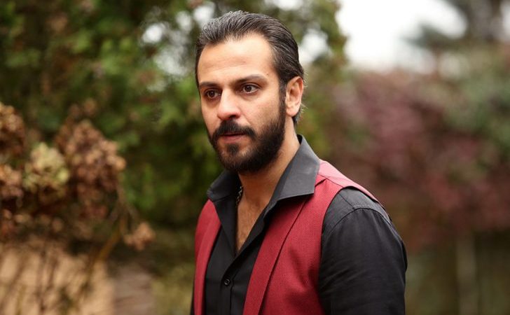 'Çukur' dizisinin 'Vartolu Sadettin'i Erkan Kolçak Köstendil Zekeriyaköy'den villa bakıyor.