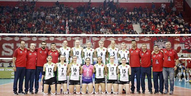 Bursa Büyükşehir Belediyespor kupaya yakın