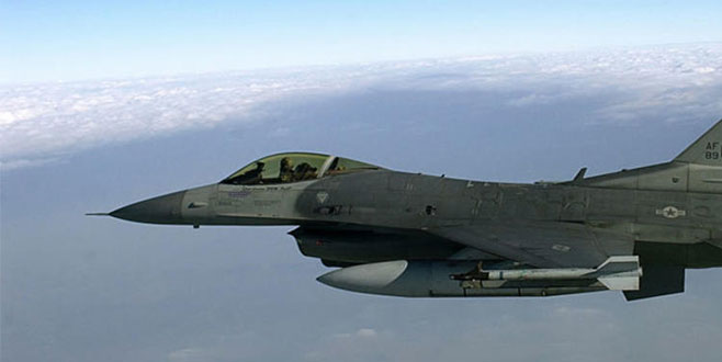 ABD’de F-16 uçağı düştü!