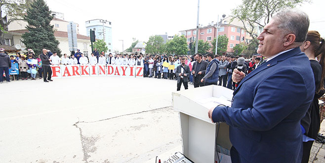 Otizmle mücadelede erken tanı önemli