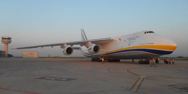 Dev kargo uçağı Bursa’ya indi