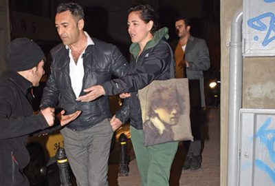 Ünlüsünüz bize para vereceksiniz!