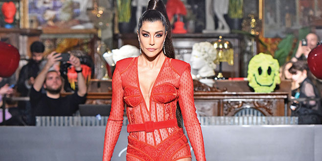 12 yıl sonra podyumda