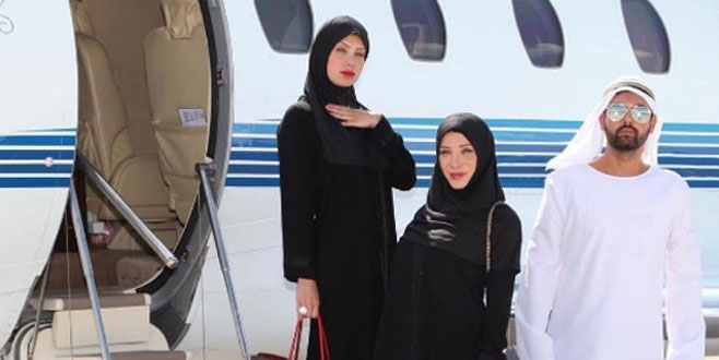 Ciciş Esra çıplak görüntüleri için özür diledi!