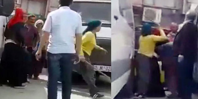 3 kadın, bir adamı sopa ve şemsiyeyle dövdü