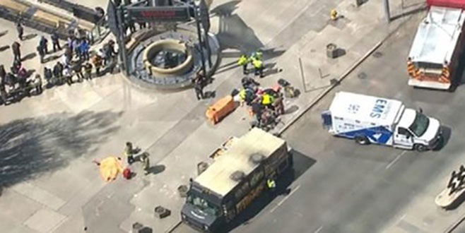 Toronto’da araç yayaların arasına daldı: 9 ölü, 16 yaralı