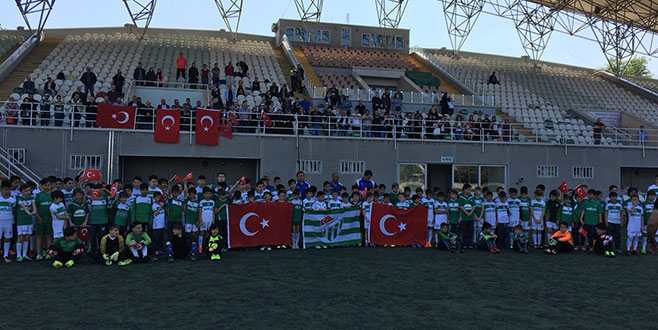 Futbol Okulu’nda 23 Nisan coşkusu