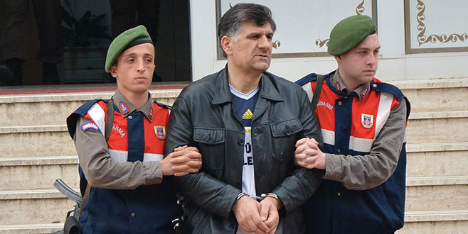 Sınırda yakalanan eski savcı FETÖ’den tutuklandı